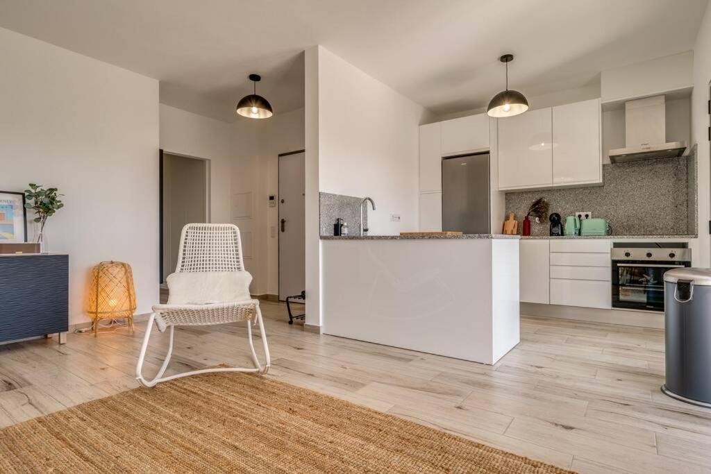 Happiness Apartment - 2Bedroom Apt In 알제주르 외부 사진